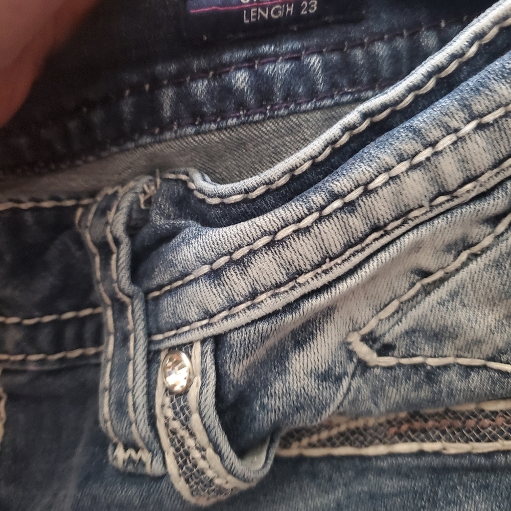 Vigoss Capris - image 3